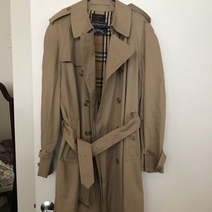 Vintage Men’s Burberry Trench coat